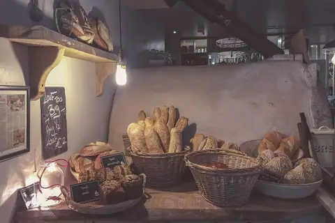 Loyied's Bakers photo 2