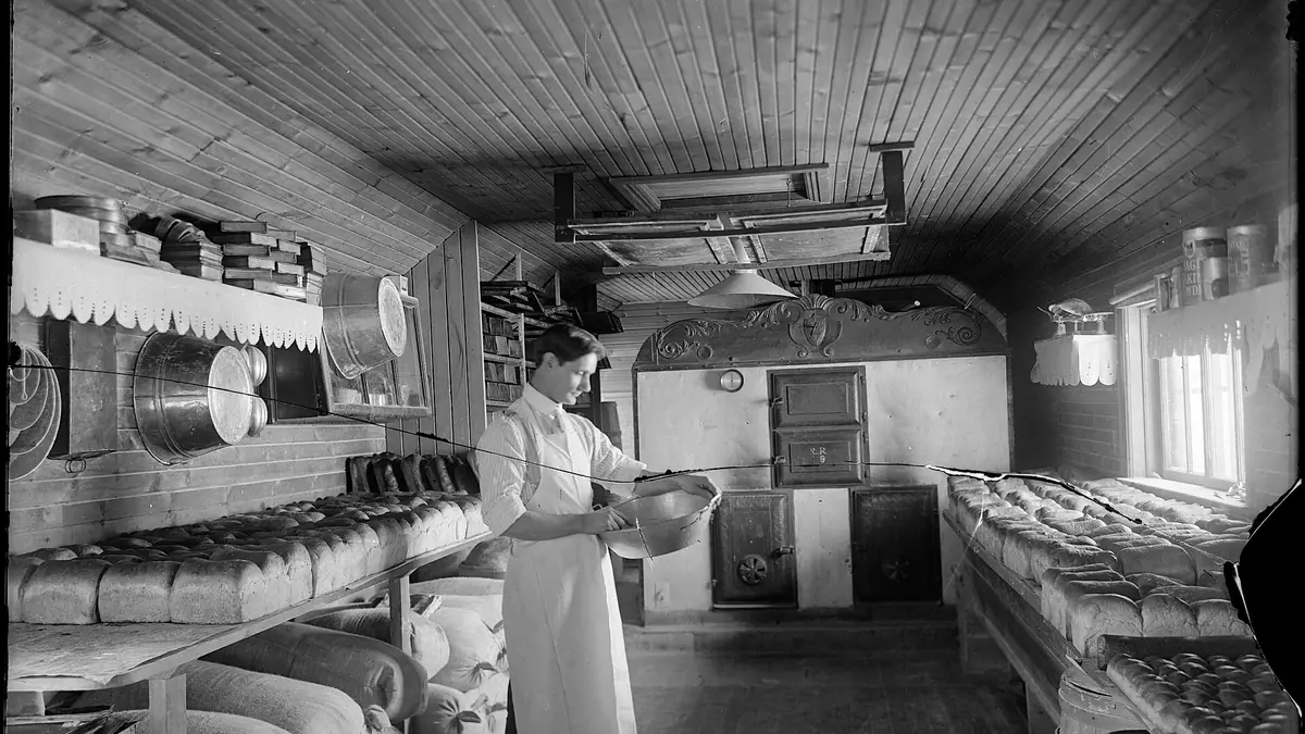 Loyied's Bakers – bakery in Lockleaze, Filton